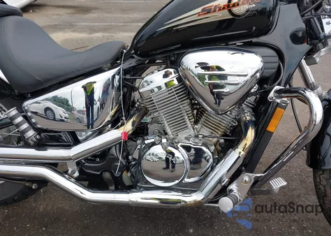 2001 Honda Shadow z USA, uszkodzony, nr VIN JH2PCT1311K221002